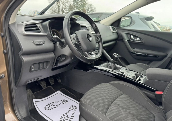 Renault Kadjar cena 54900 przebieg: 119000, rok produkcji 2016 z Lębork małe 742